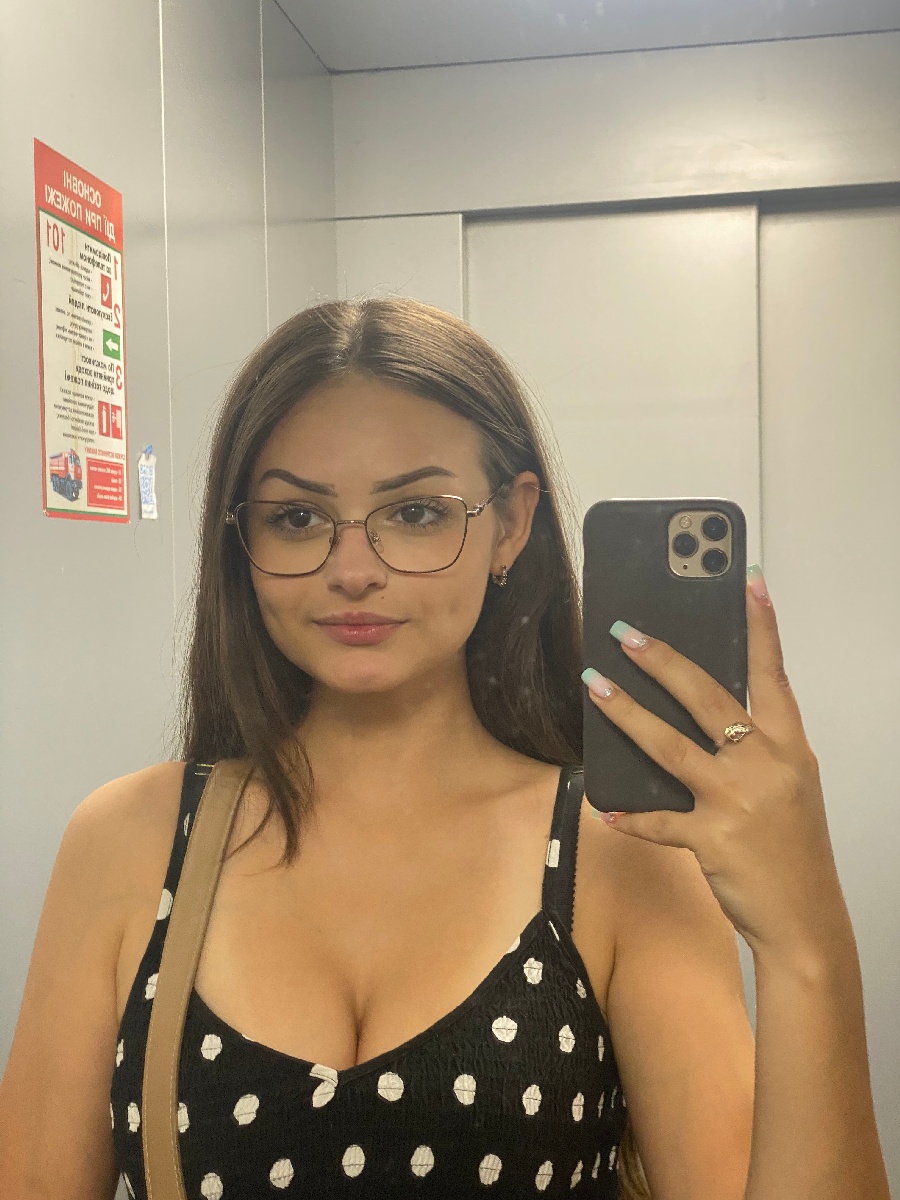 Sexy model Stacy in Medellín